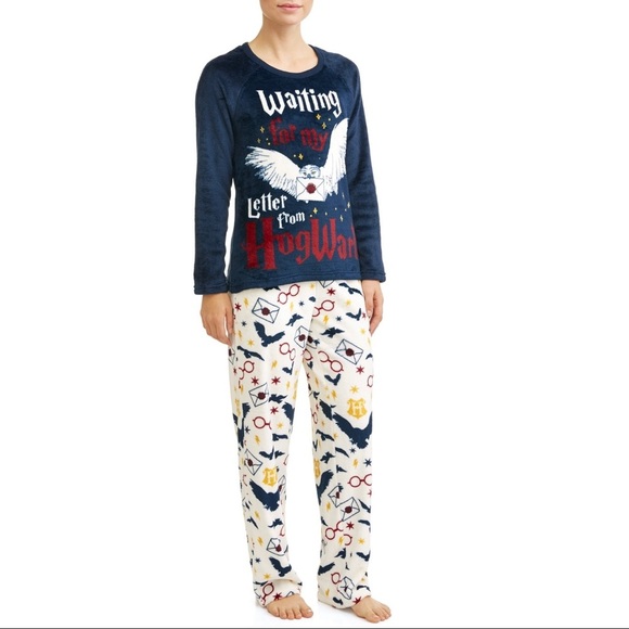 Harry Potter Blue White Fuzzy Pajama Set - Picture 1 of 4